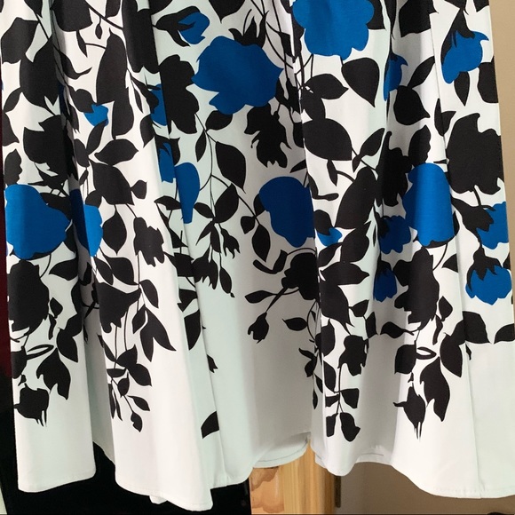 NEW Stunning NINE WEST Blue Floral Size 8P Stretch Cotton Fit & Flare Dress - Picture 8 of 16